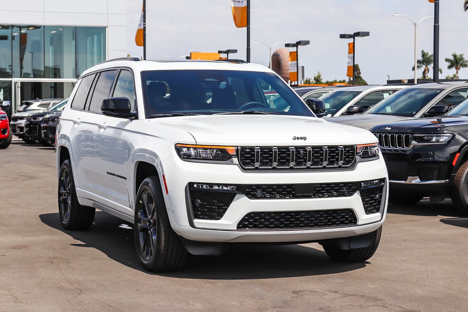 New 2027 Bright White Clear-Coat Paint Jeep Limited Reserve image 3