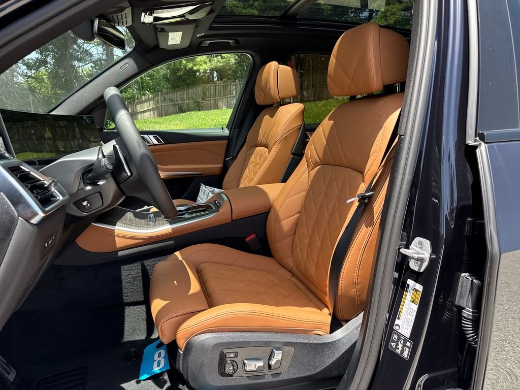 New 2026 Black BMW xDrive40i image 10
