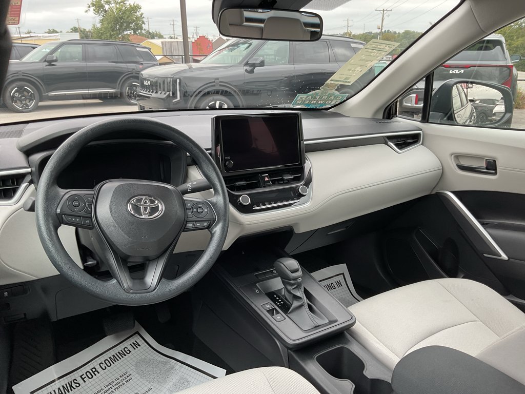 Used 2026 Jet Black Toyota L image 19