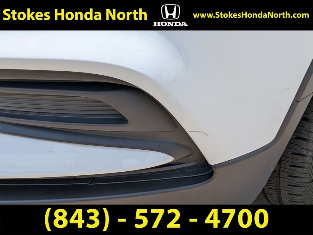 Used 2021 White Buick Preferred image 7