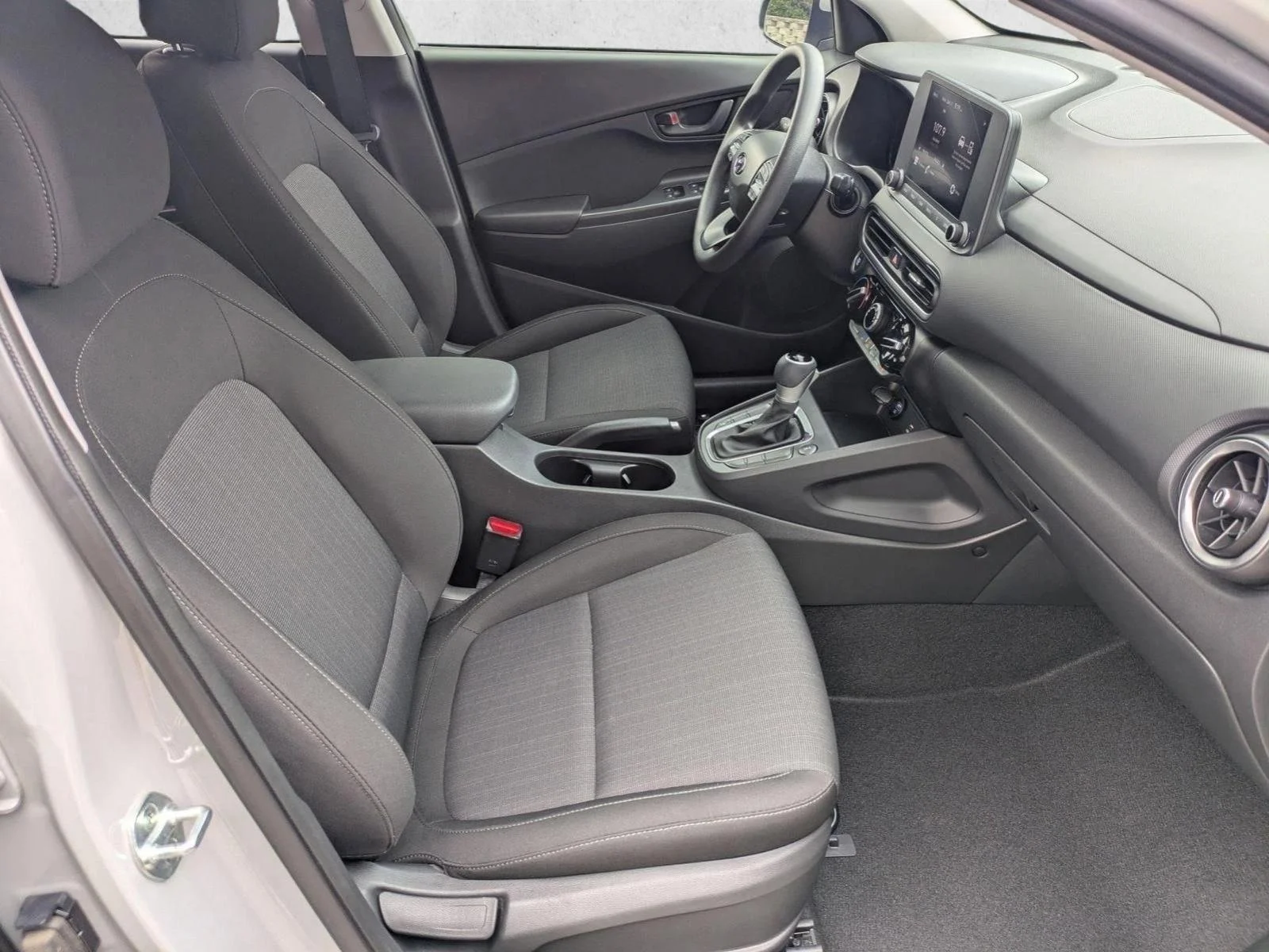 Used 2022 Cyber Silver Hyundai SEL image 19
