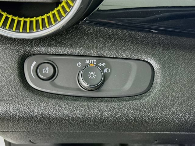 New 2026 Summit White Chevrolet ACTIV image 12