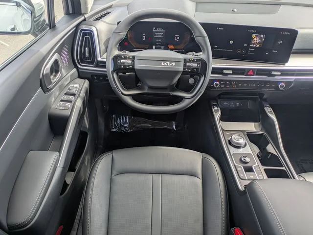 New 2026 Snow White Pearl Kia EX image 17