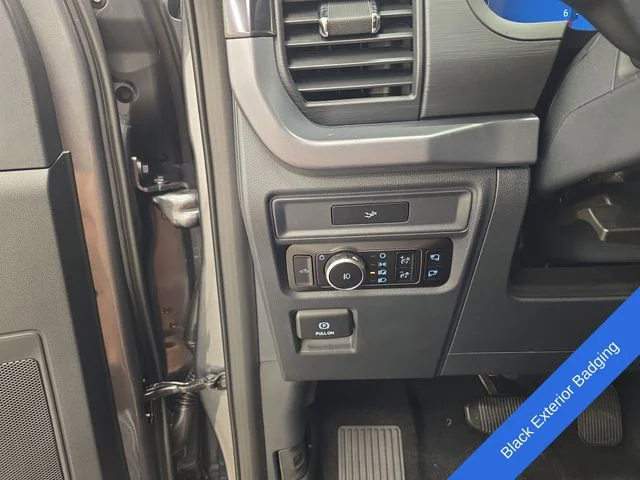 New 2026 Carbonized Gray Metallic Ford XLT image 37
