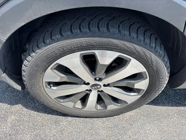 Used 2021 Gray Kia SX image 11