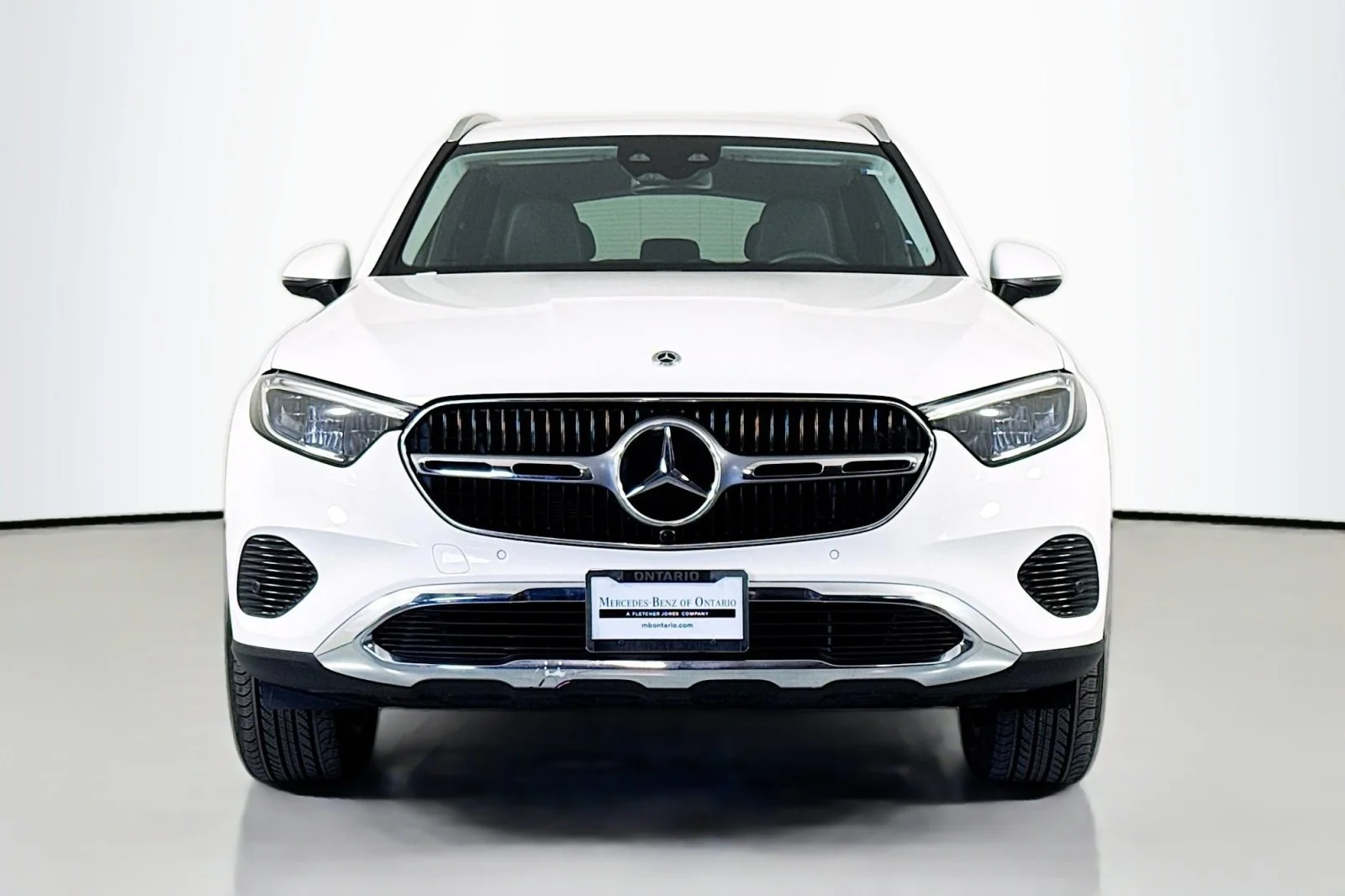 Certified Used 2025 Polar White Mercedes-Benz GLC 350e image 2