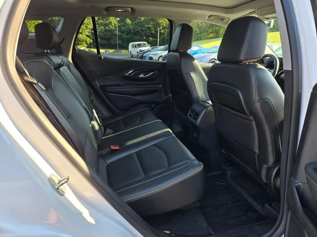 Used 2023 SUMMIT WHITE GMC AT4 image 20