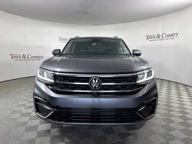 Used 2021 Gray Volkswagen 3.6L V6 SEL Premium R-Line image 2