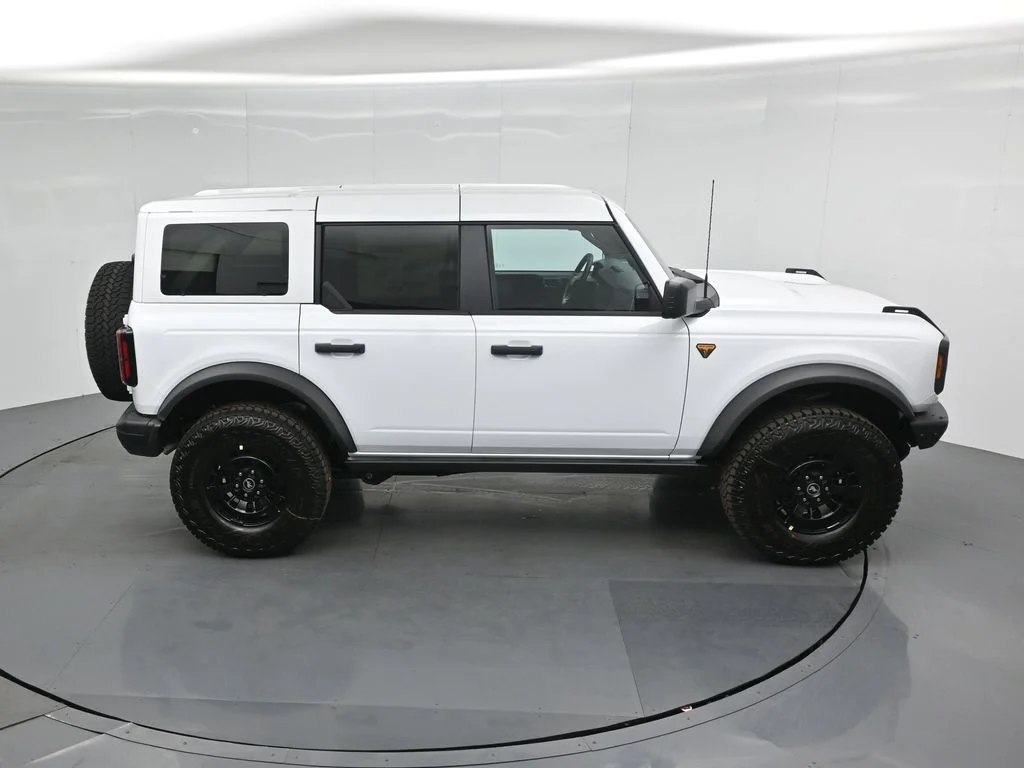 New 2026 Oxford White Ford Badlands image 37