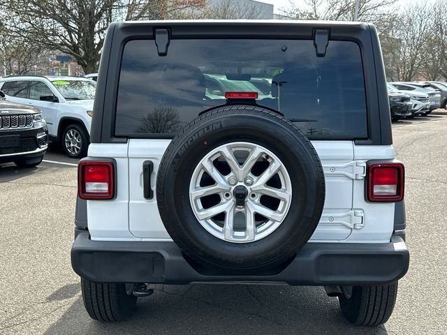 Used 2023 White Jeep Sport S image 3