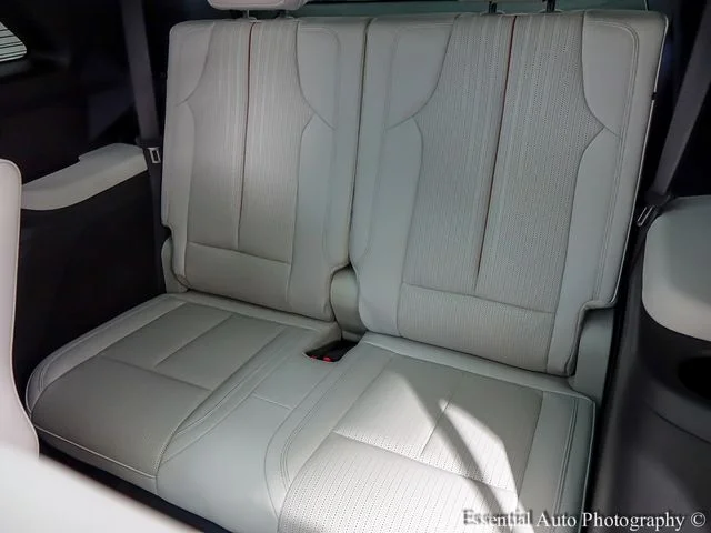 2026 Cadillac VISTIQ Luxury - Photo 13