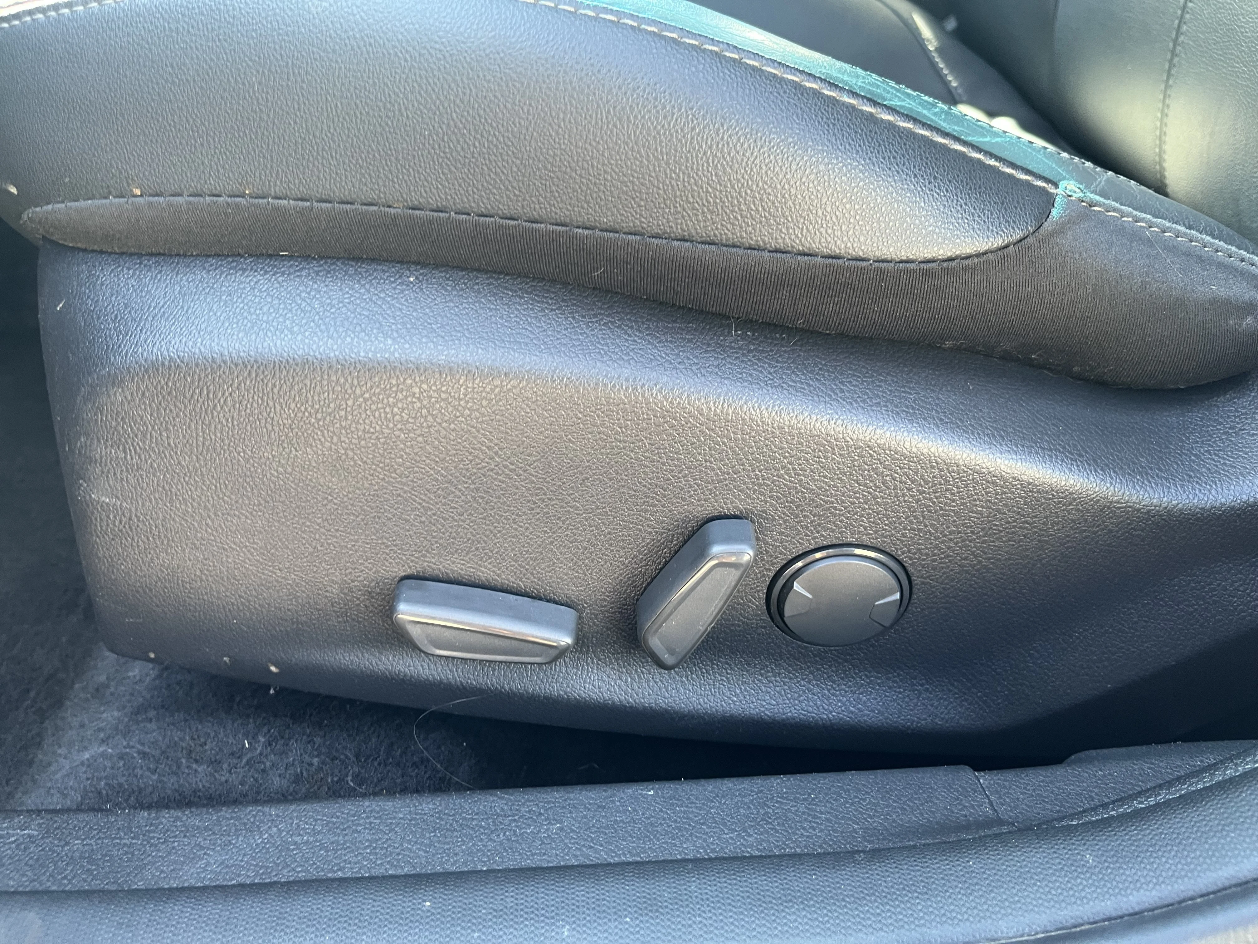 Used 2015 Magnetic Ford SE image 19