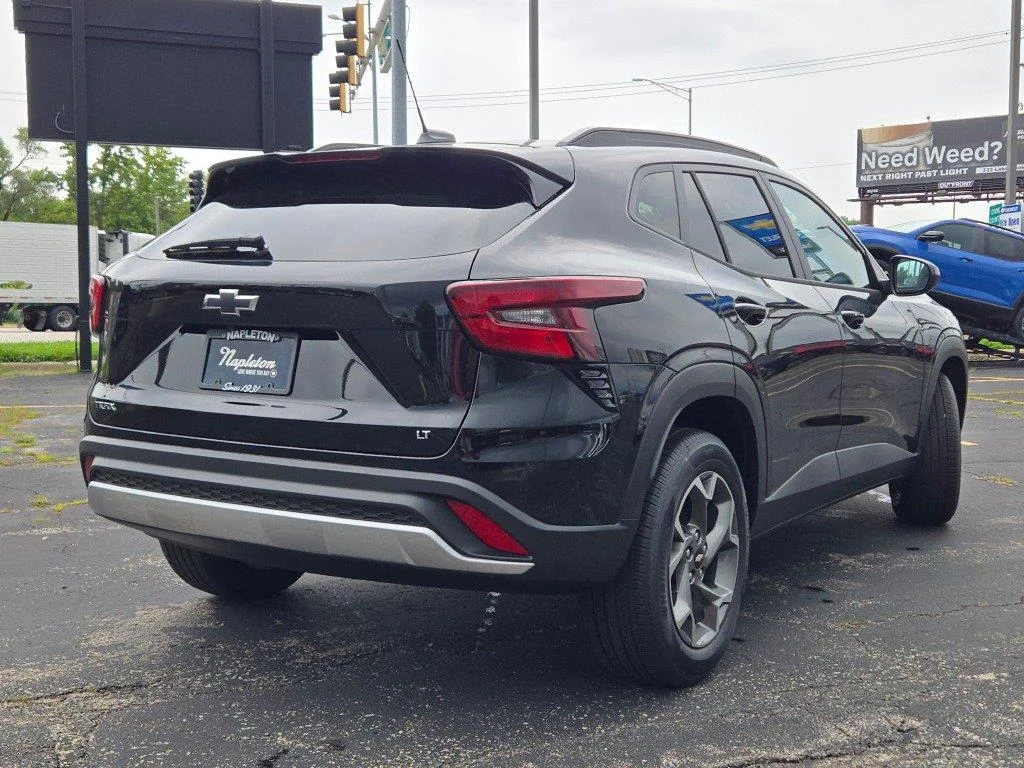 New 2026 Mosaic Black Metallic Chevrolet LT image 10