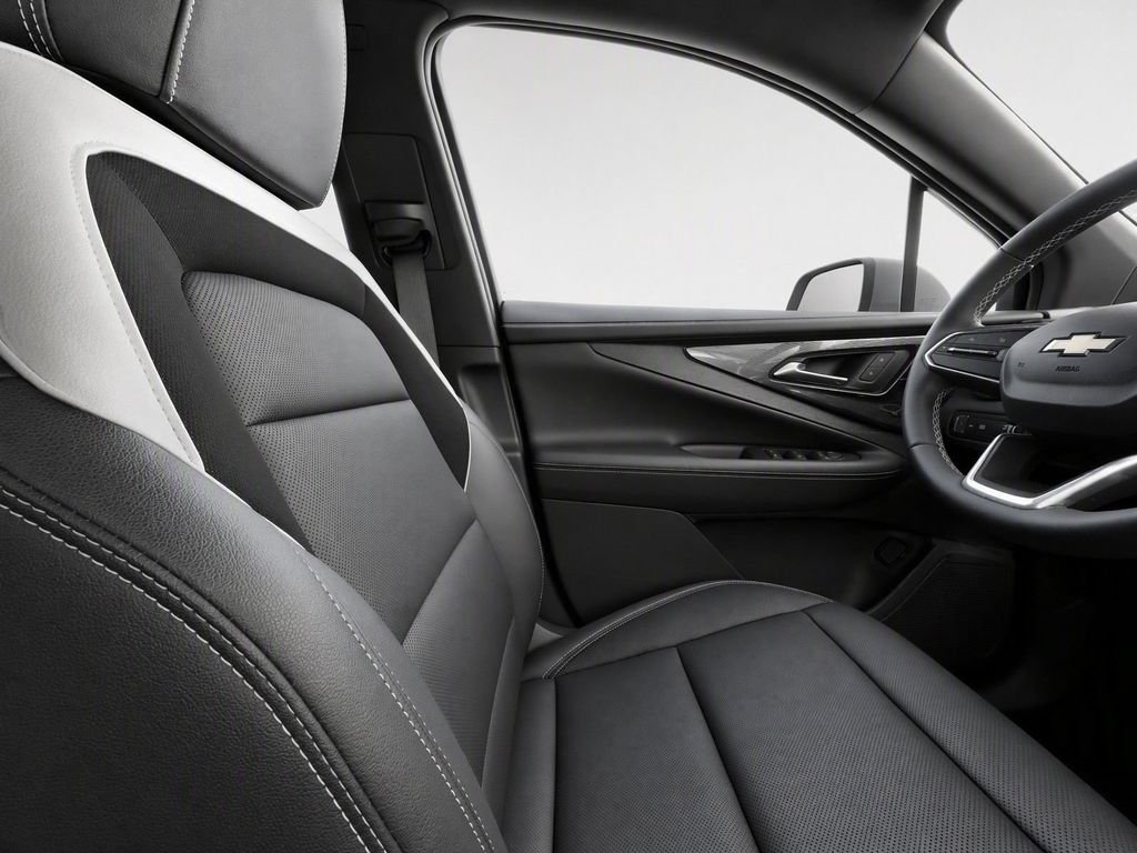 Used 2024 Summit White Chevrolet LT image 20