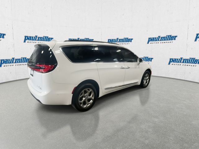 Certified Used 2022 Bright White Clearcoat Chrysler Limited image 11