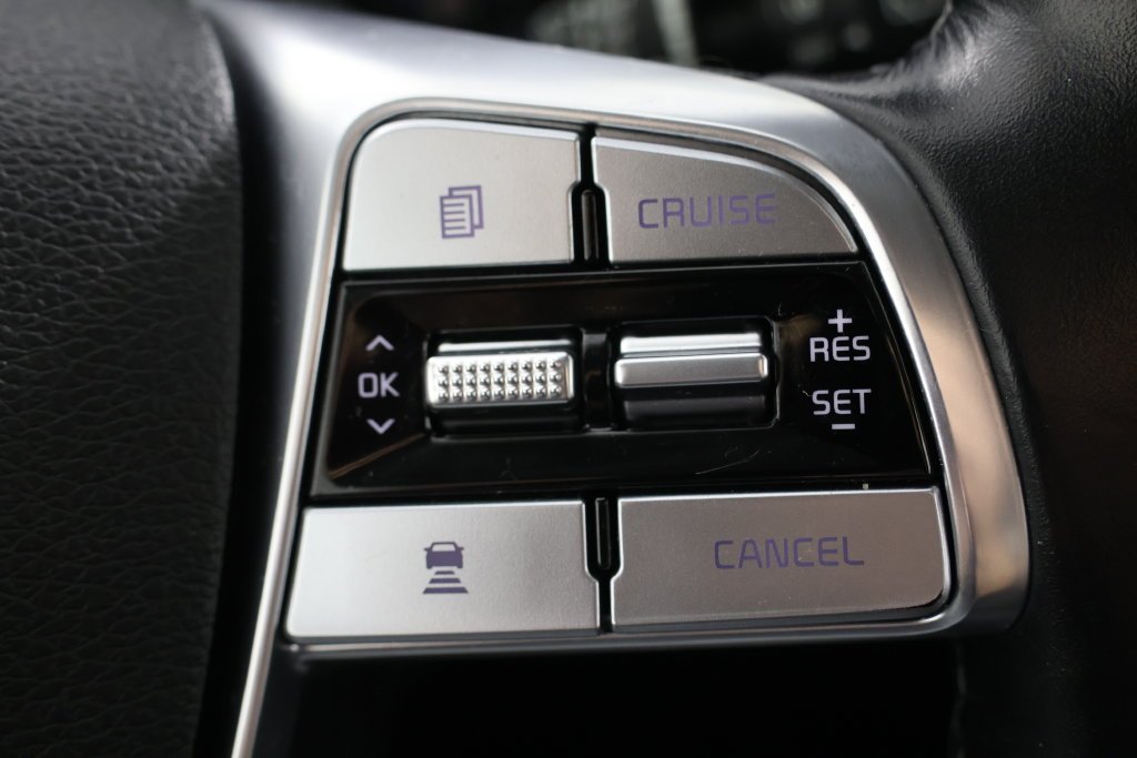 Used 2020 Snow White Pearl Kia EX image 12