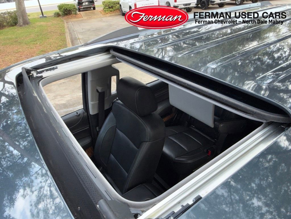 Used 2019 SHADOW GRAY METALLIC Chevrolet Premier image 9