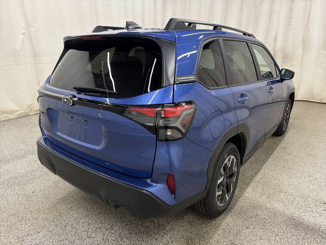 New 2026 Daybreak Blue Pearl Subaru Premium image 8