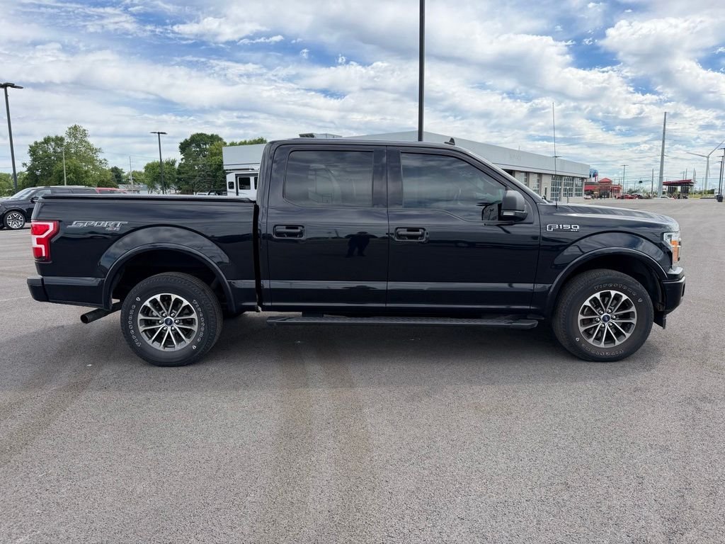 Used 2019 Black Ford XLT image 4