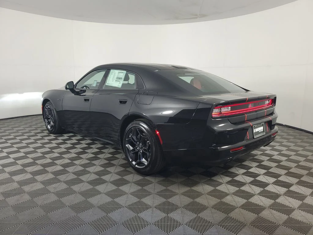New 2026 Diamond Black Crystal Pearlcoat Dodge R/T Plus image 6