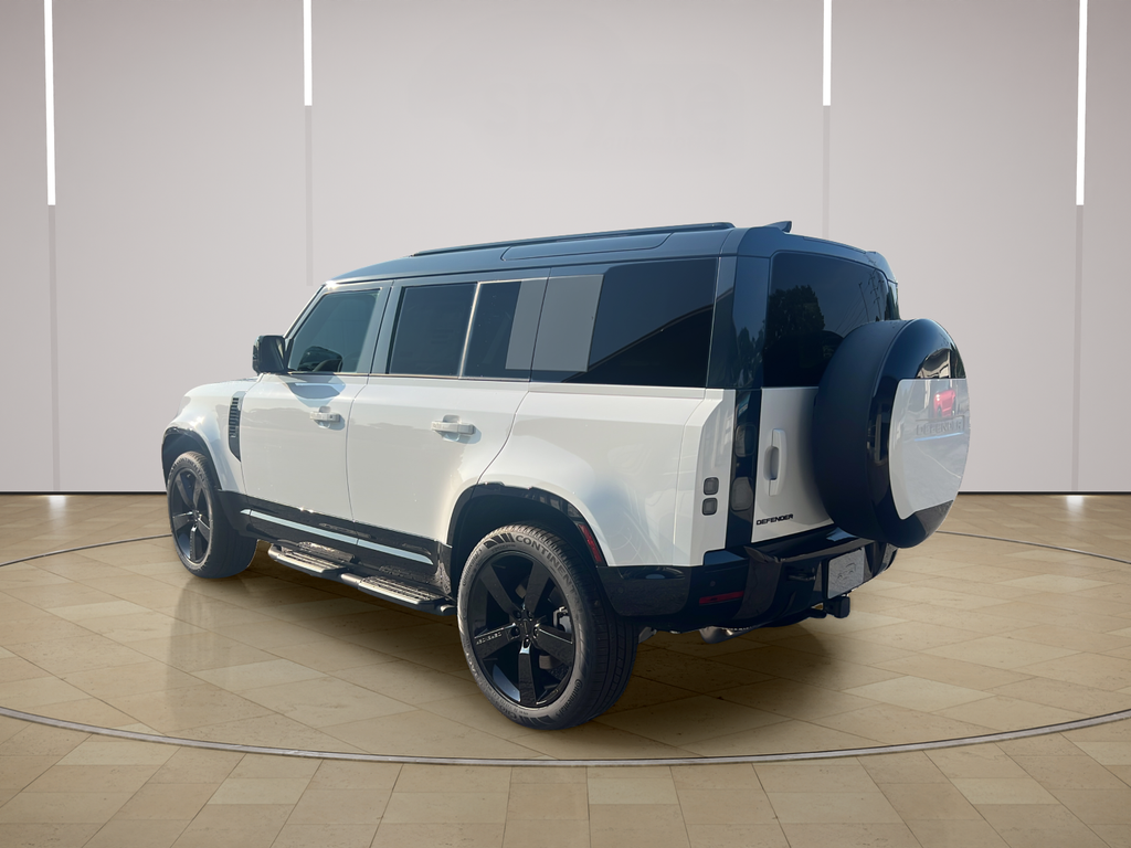 New 2026 White Land Rover X-Dynamic SE image 3