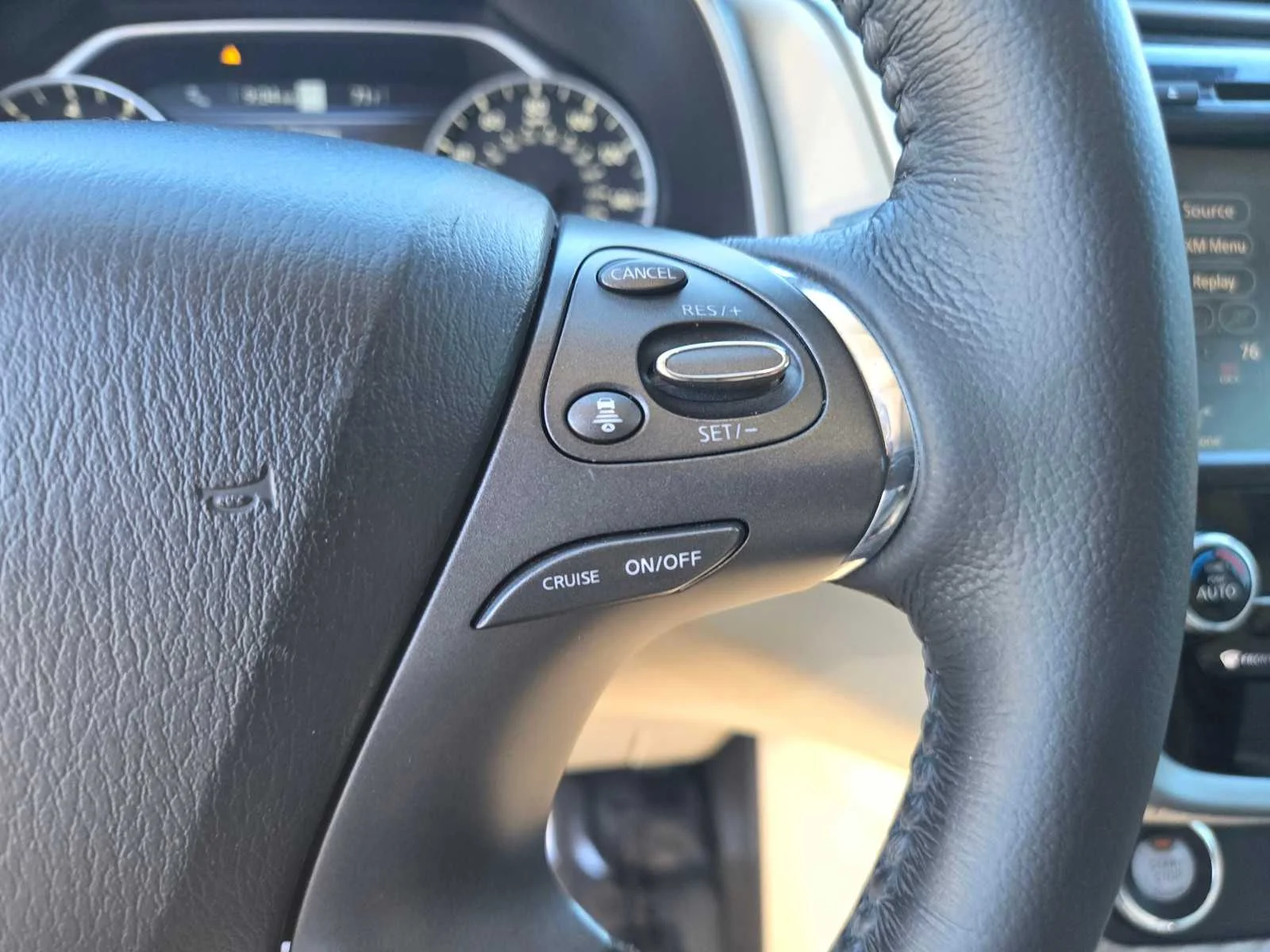 Used 2019  Nissan SL image 24