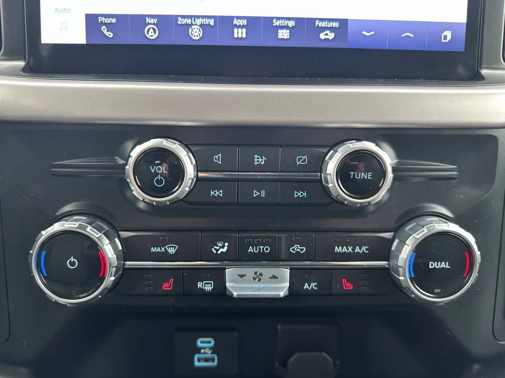 Used 2023 Black Metallic Ford XLT image 15