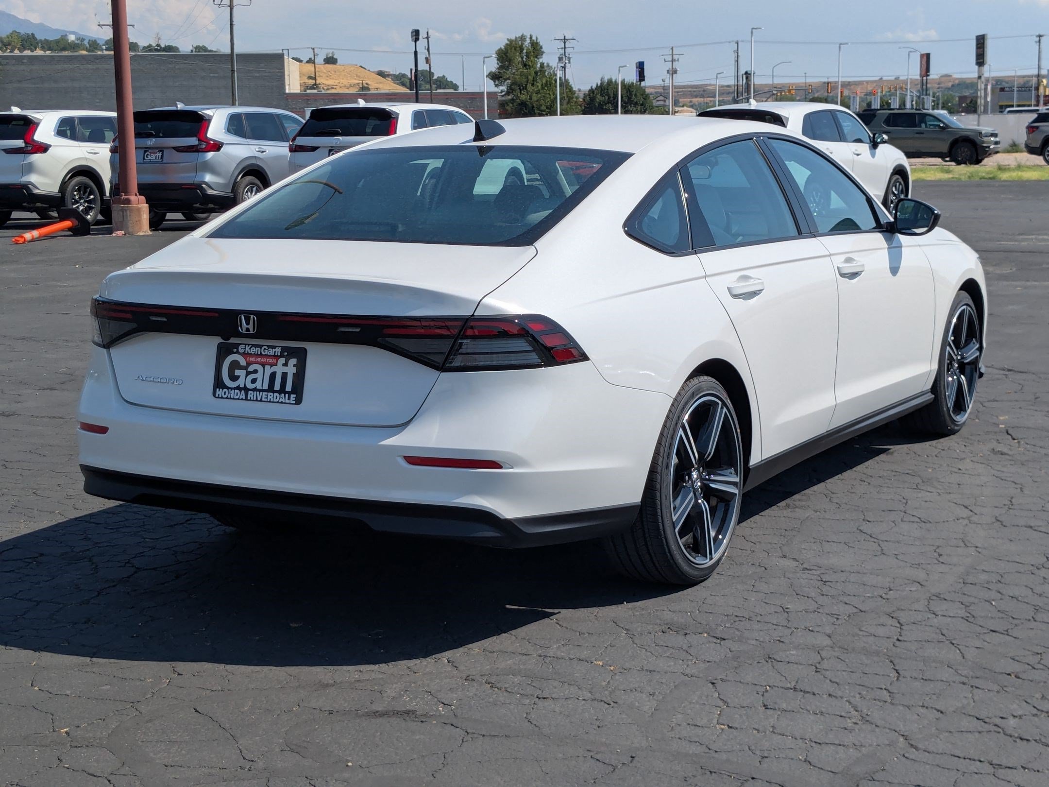 New 2026 Platinum White Pearl Honda SE image 3