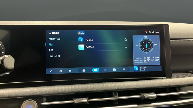 Used 2025 Ecotronic Gray Hyundai SEL Convenience image 30