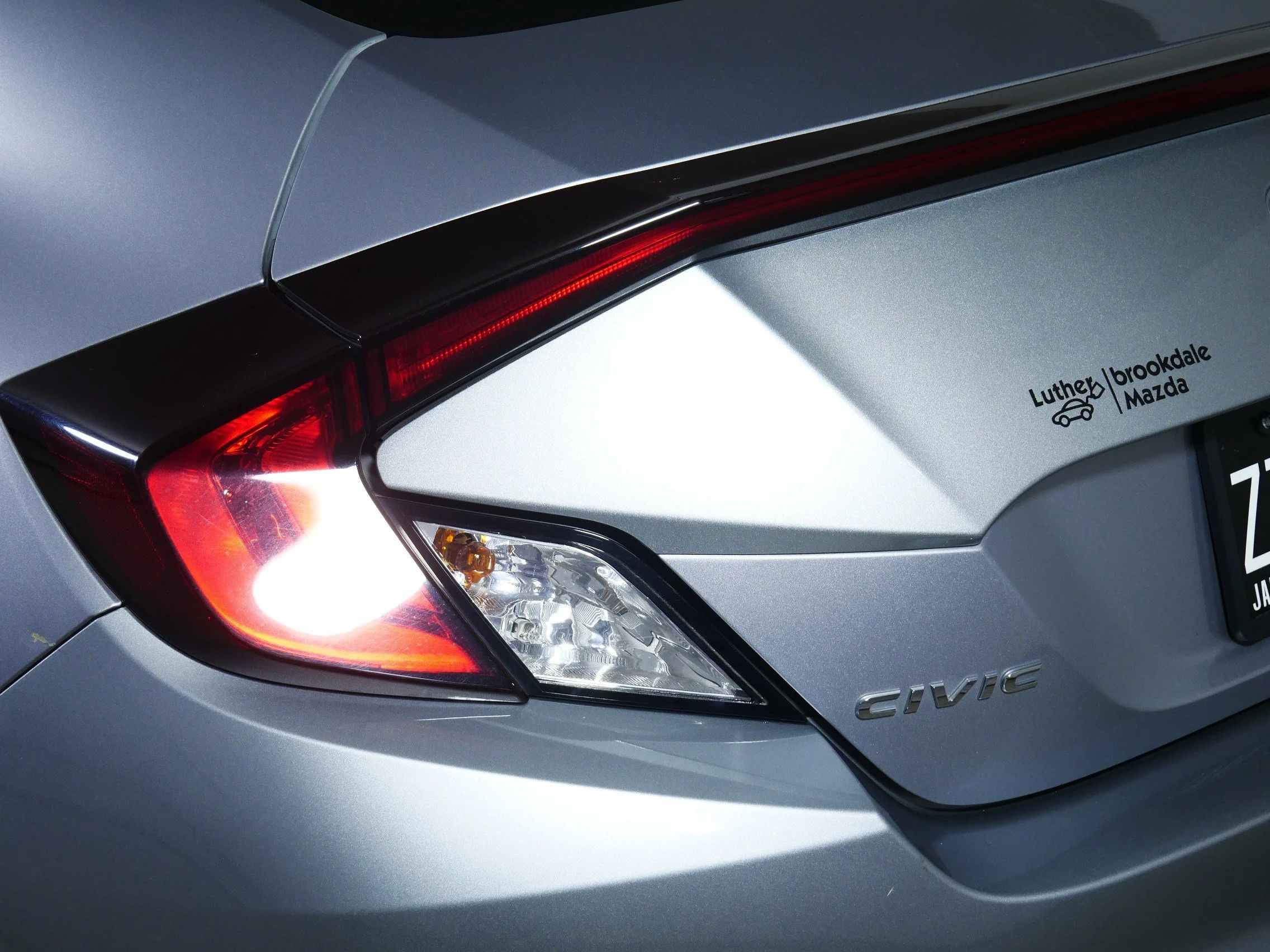 Used 2020 Lunar Silver Metallic Honda EX image 17