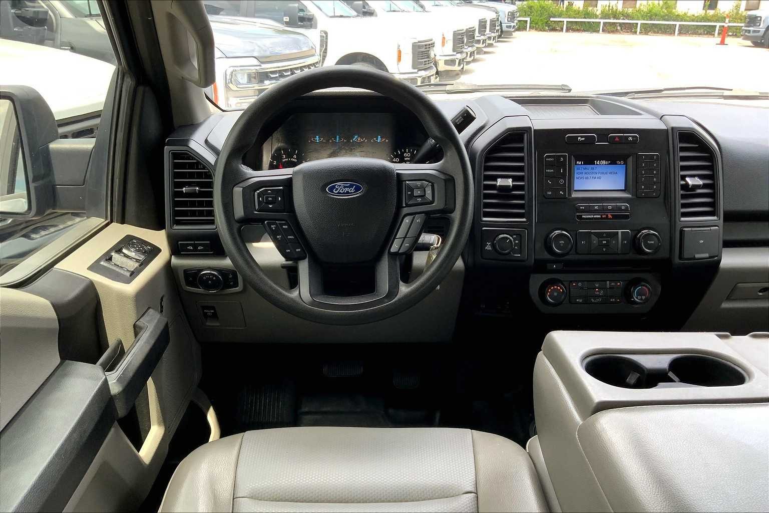 Used 2018 Blue Jeans Metallic Ford XL image 10