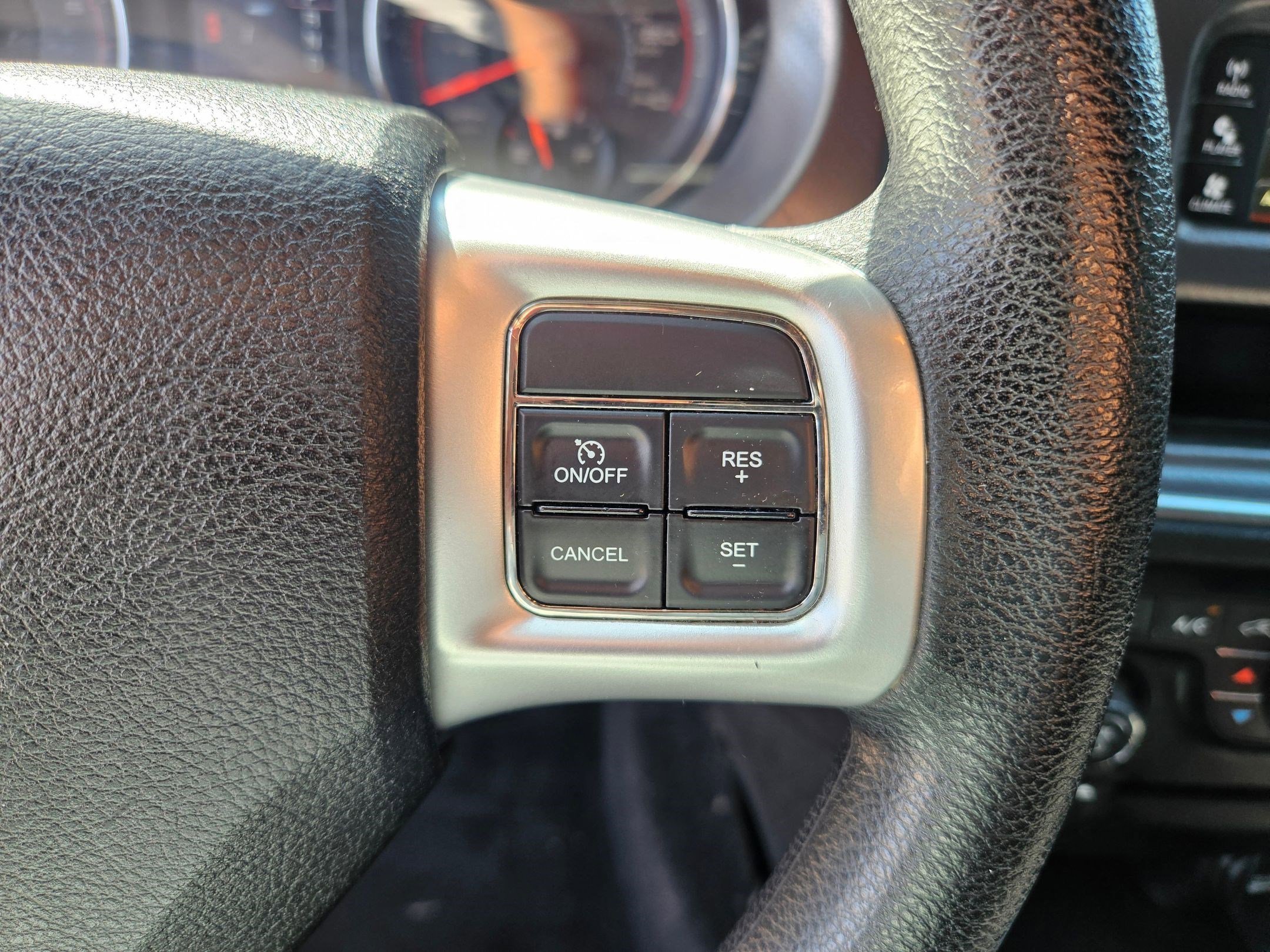 Used 2012 Pitch Black Dodge SE image 18