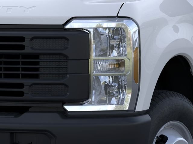 New 2026 White Ford XL image 18