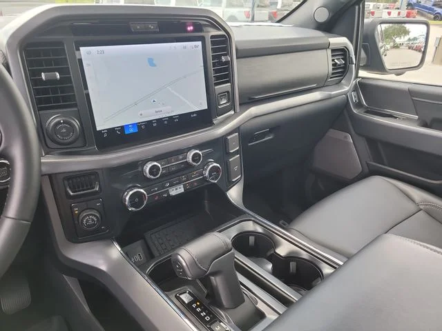 Used 2025 Black Ford XLT image 23