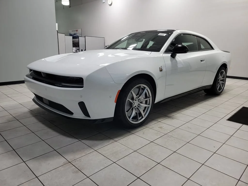 New 2026 White Knuckle Exterior Paint Dodge R/T Scat Pack image 2