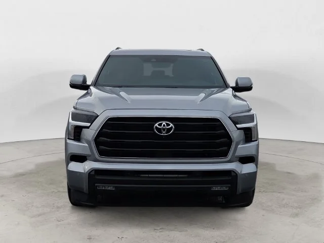 Used 2025 Silver Toyota SR5 image 2