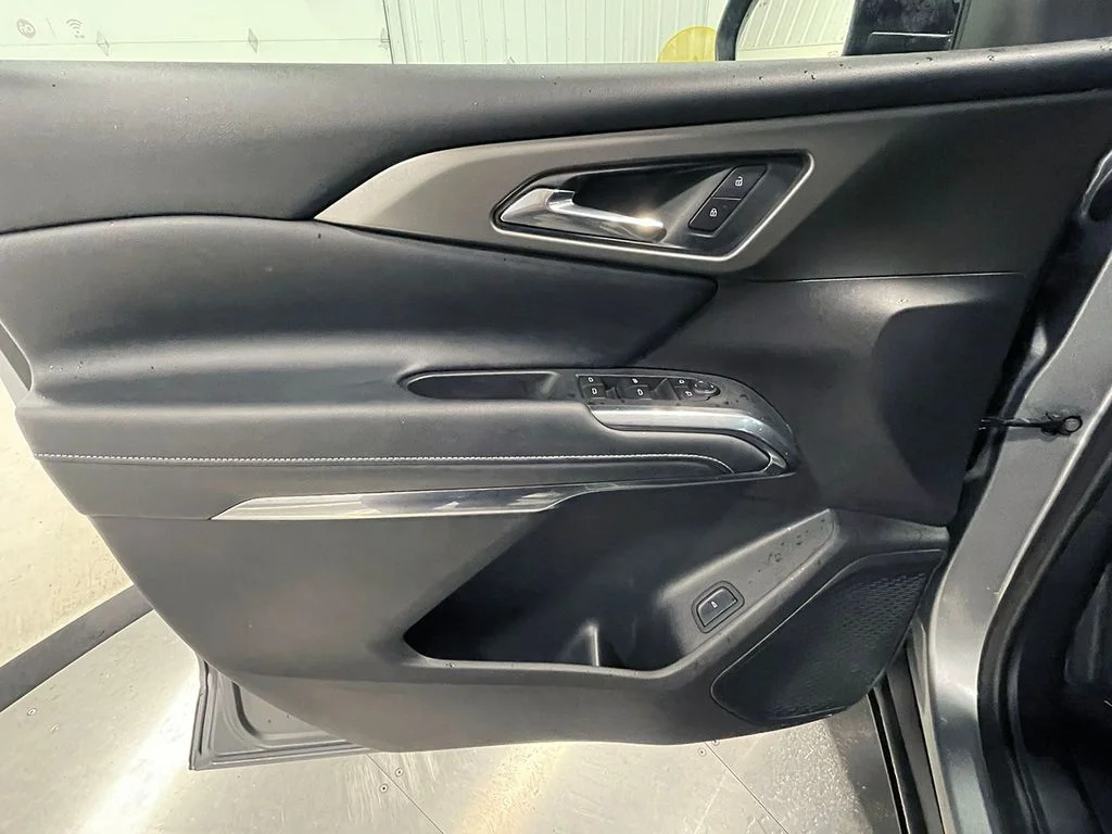 Used 2025 Gray Chevrolet LT image 22