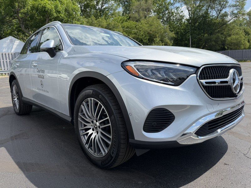 2026 Mercedes-Benz GLC GLC 300 4MATIC's photo