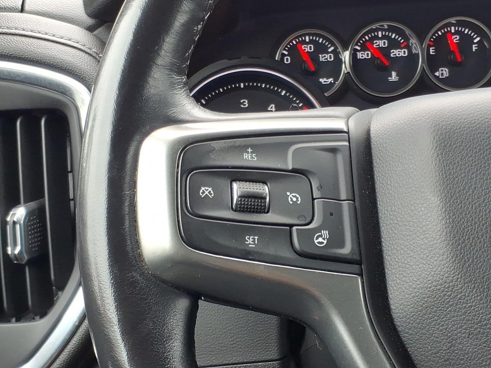 Used 2022 Summit White Chevrolet LT image 27