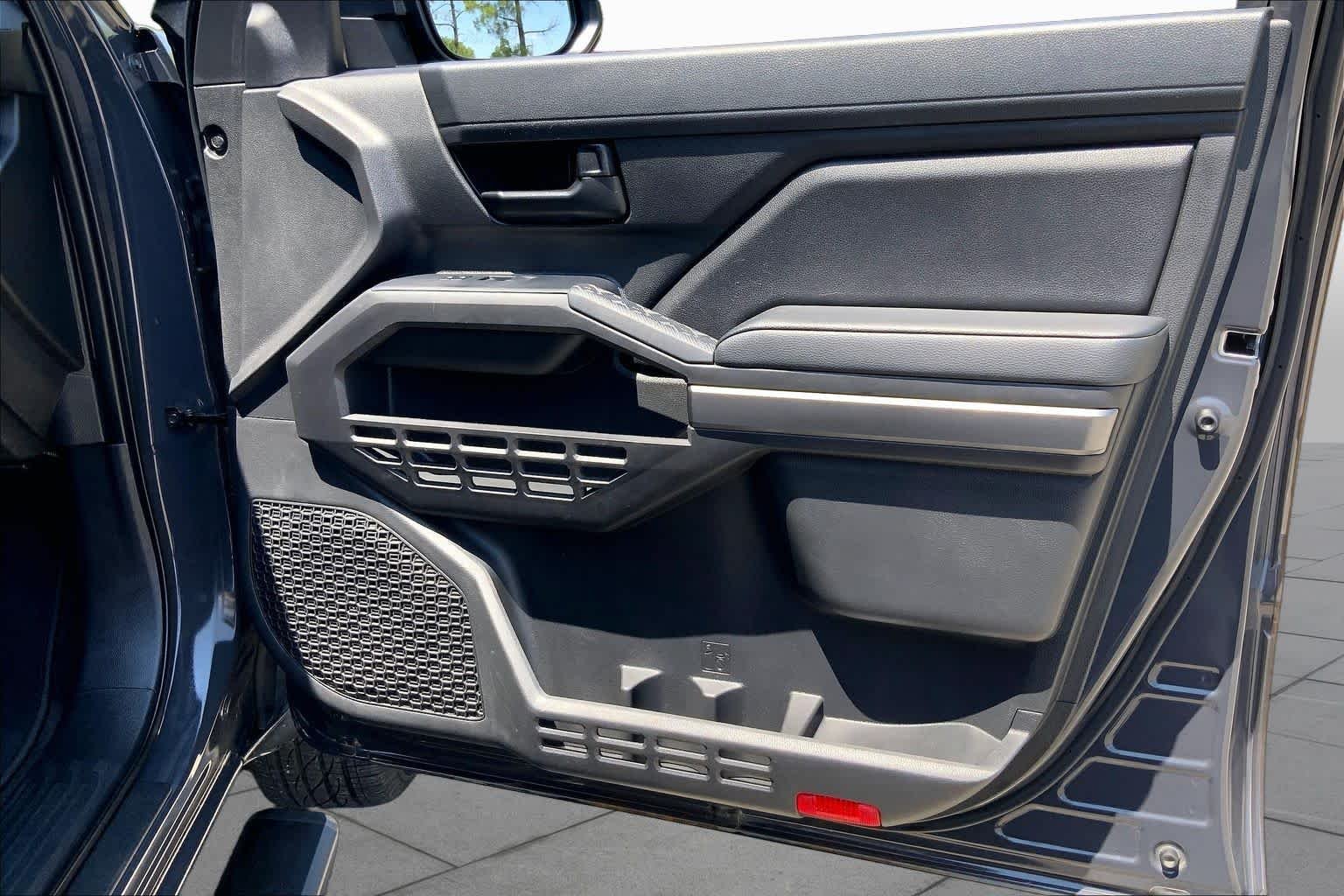 Used 2025 Underground Toyota SR5 image 22