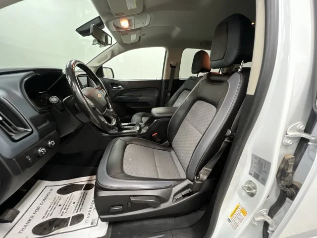 Certified Used 2021 SUMMIT WHITE Chevrolet 4WD Z71 image 18