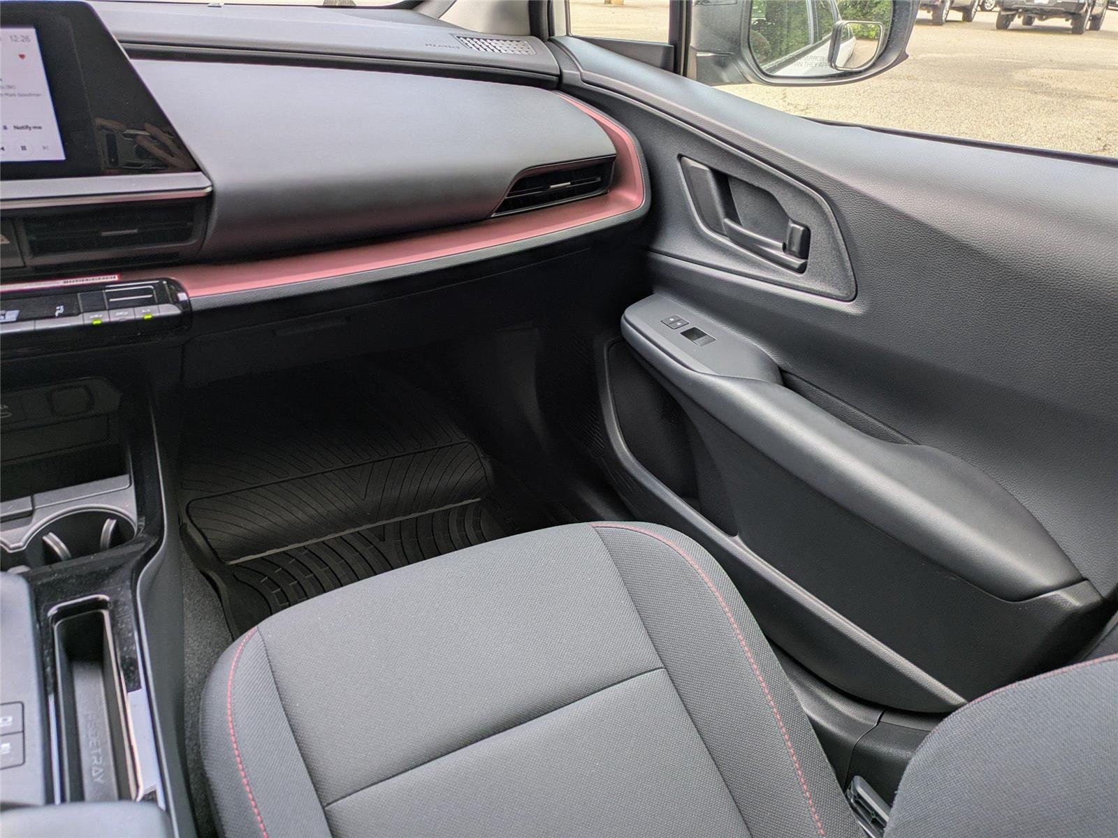 Used 2024 Wind Chill Pearl Toyota SE image 17
