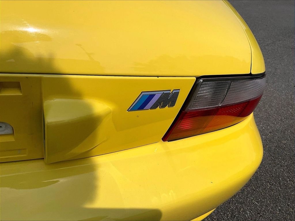 Used 1999 Yellow BMW Base image 21