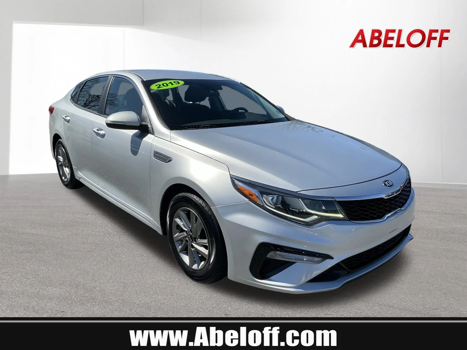 2019 Kia Optima LX AT's photo