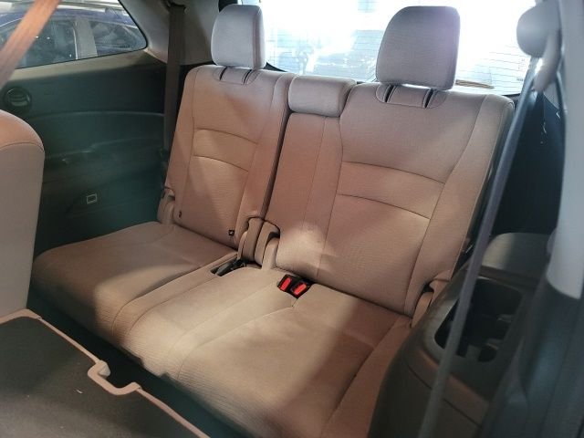 Used 2018  Honda EX image 11