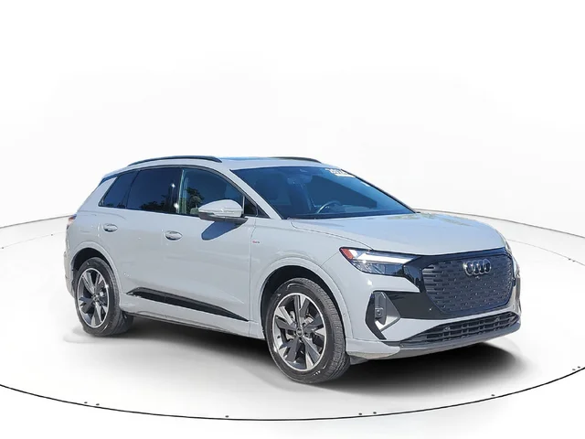 2024 Audi Q4 e-tron Premium Plus