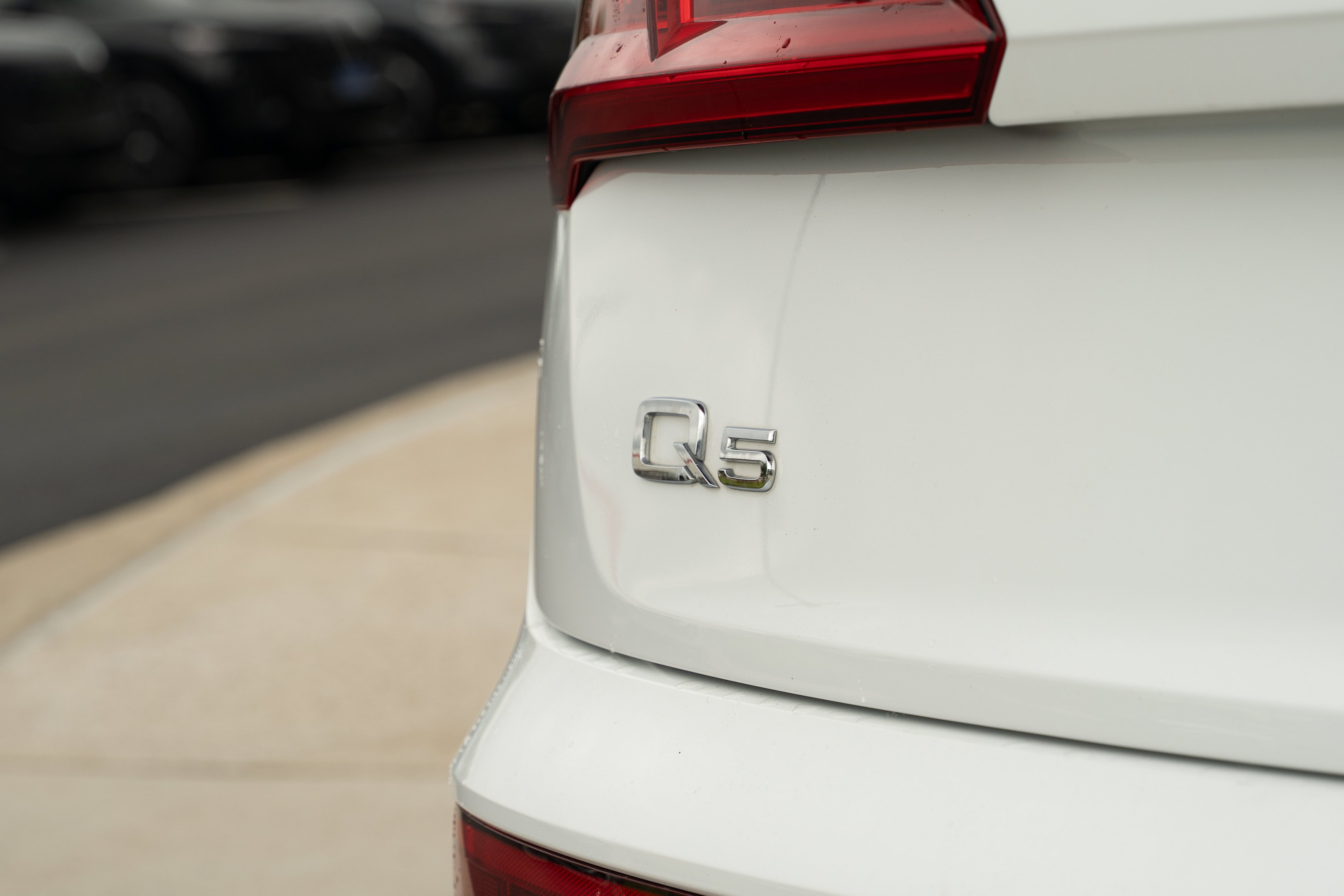 Used 2019 Ibis White Audi Prestige image 30