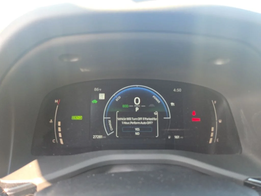 Used 2025  Toyota SE image 21