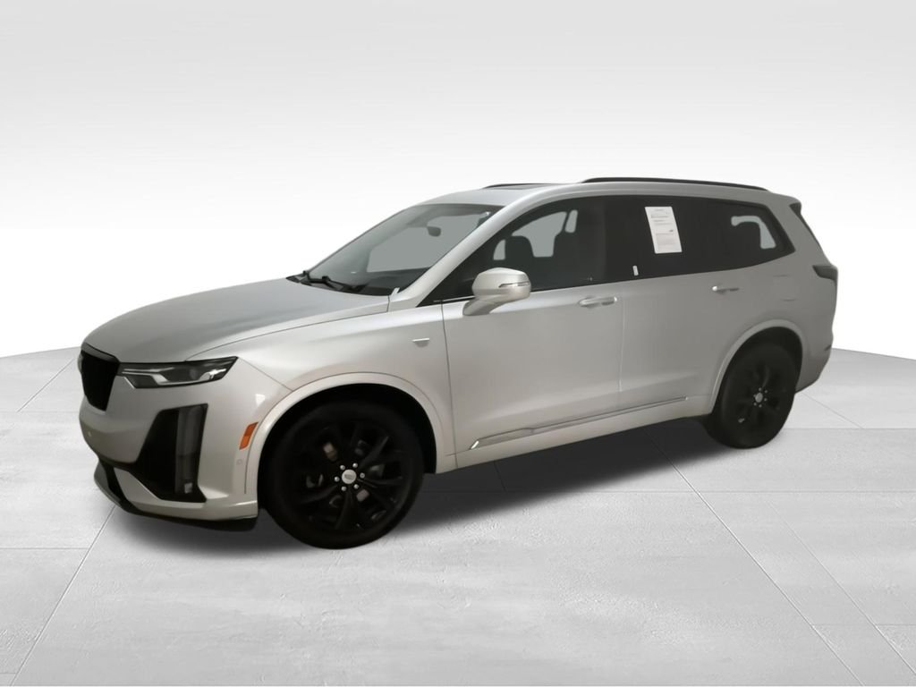 Used 2020 Silver Cadillac Sport image 5
