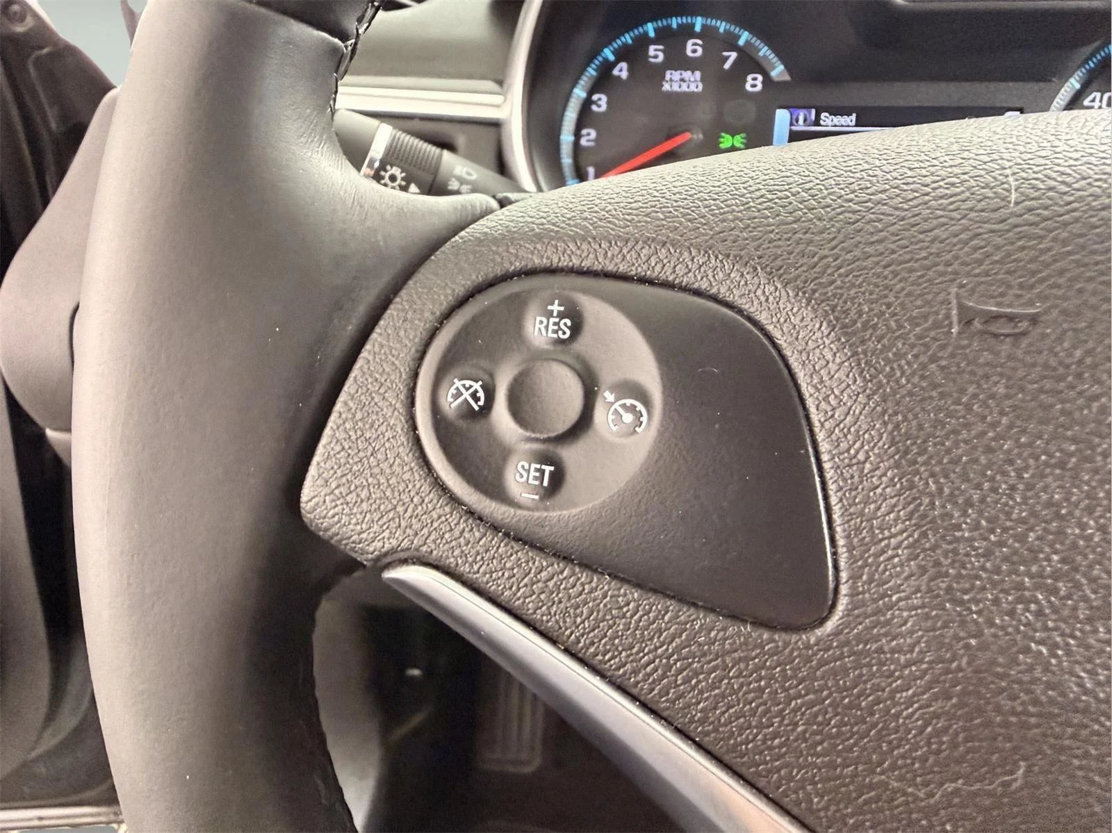 Used 2018 MOSAIC BLACK METALLIC Chevrolet Premier image 29